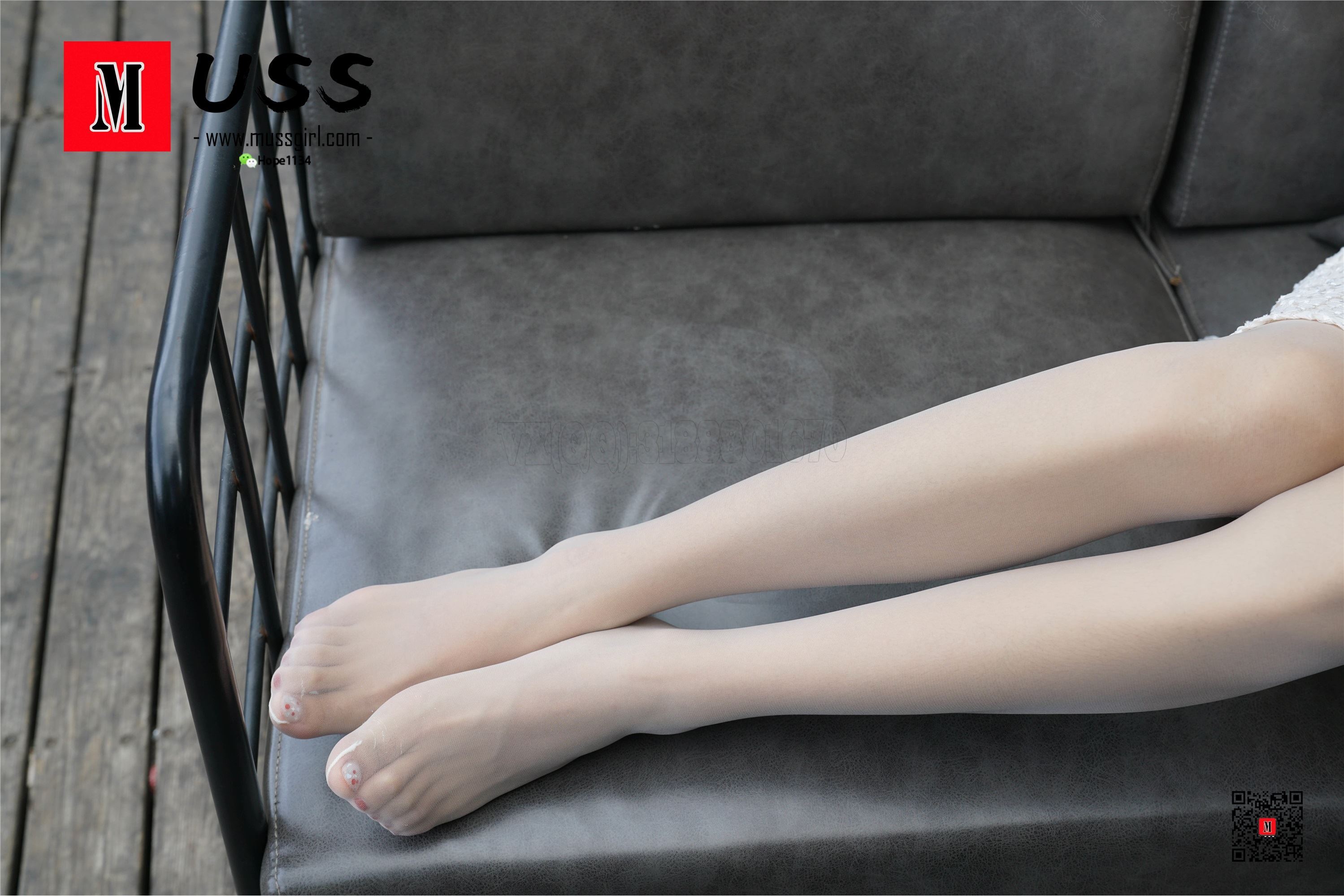 MussGirl慕丝女郎 NO.017 白衣护士与白丝的绝美邂逅小贤